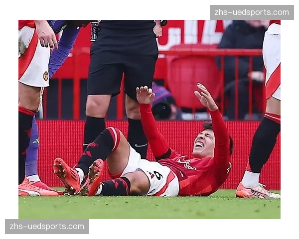 曼联后防利马有望复出利兹联 德利赫特多古继续缺阵马奎尔停赛 曼联后防利马有望复出利兹联 德利赫特多古继续缺阵马奎尔停赛